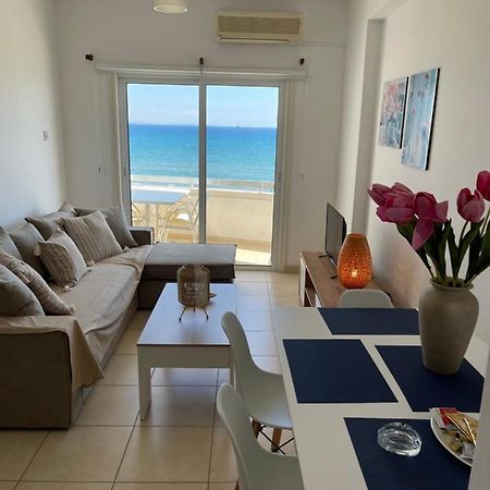 Alex Beach Apartment 31 Larnaca Buitenkant foto