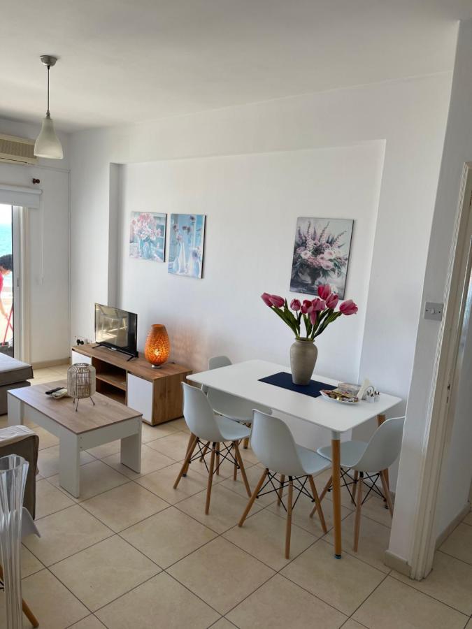 Alex Beach Apartment 31 Larnaca Buitenkant foto