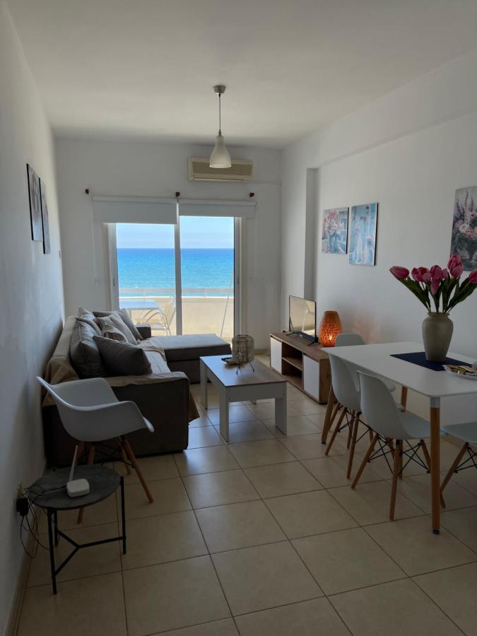 Alex Beach Apartment 31 Larnaca Buitenkant foto