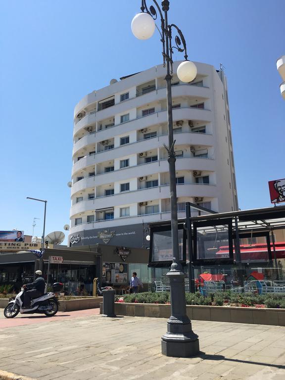 Alex Beach Apartment 31 Larnaca Buitenkant foto