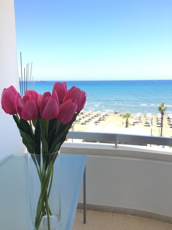 Alex Beach Apartment 31 Larnaca Buitenkant foto