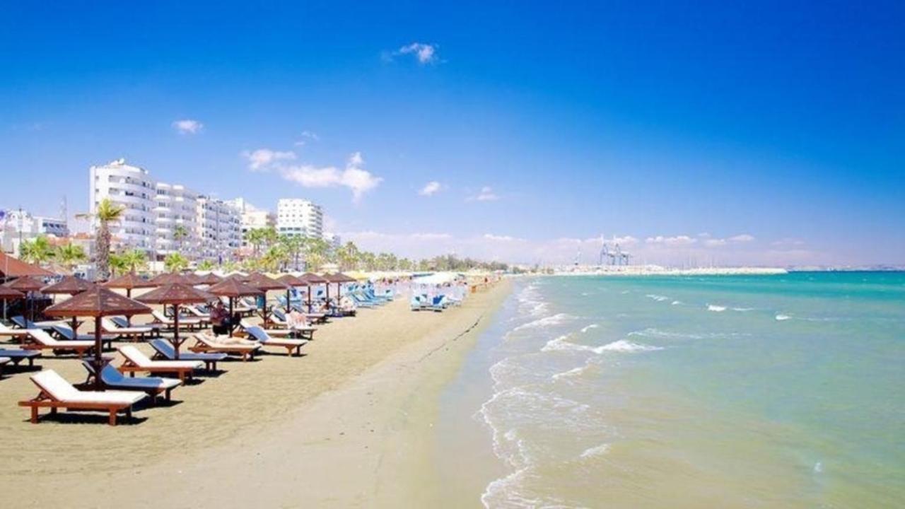 Alex Beach Apartment 31 Larnaca Buitenkant foto